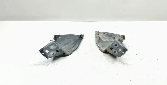 Radiator mount bracket