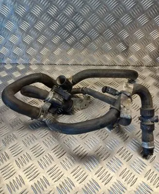Thermostat/thermostat housing