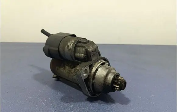 Volkswagen Golf Plus Starter motor 02Z911023G