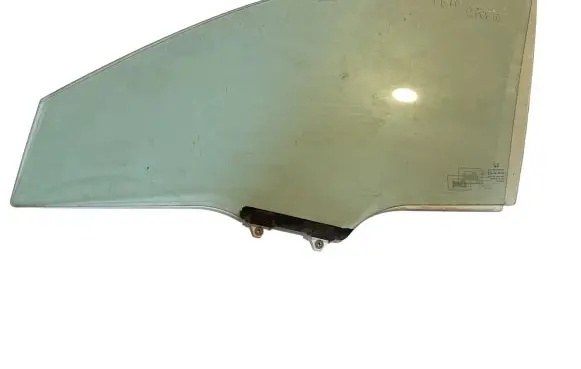 Honda CR-V Front door window glass four-door 43R00050 DOT24M62AS2