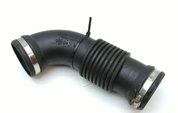 Renault Master III Air intake duct part 165763705R