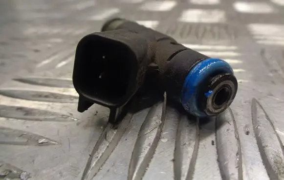 Dodge Stratus Fuel injectors set 04891573AB