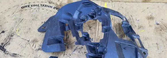 Peugeot 3008 II Front bumper mounting bracket 086243 99936296 9836769580