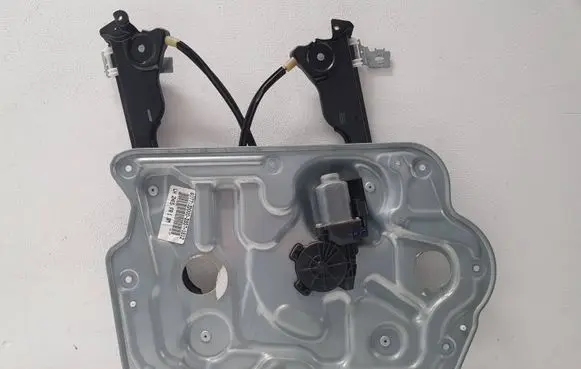 Nissan Qashqai Front door window regulator with motor 80771JD000