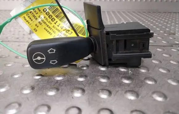 BMW 5 E39 Steering wheel adjustment switch S26383602 8373901