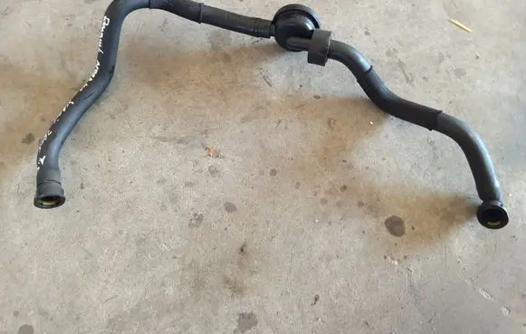 Renault Scenic II - Grand scenic II Breather/breather pipe/hose 8200045745 3911171919