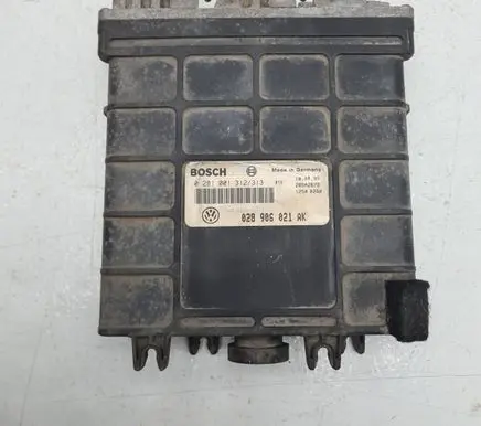 Volkswagen PASSAT B4 Engine control unit/module 028906021AK 0281001312 28SA2672