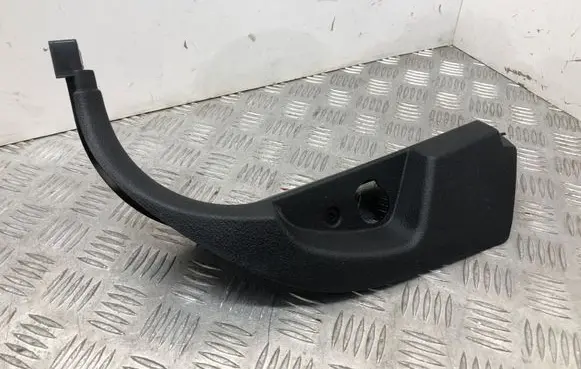 BMW X6 E71 Foot area side trim 7148507 10834110