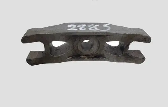 Skoda Octavia Mk2 (1Z) Fuel Injector clamp holder 03L216