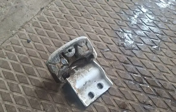 Citroen Jumper Loading door upper hinge A048903 B986 B9867L