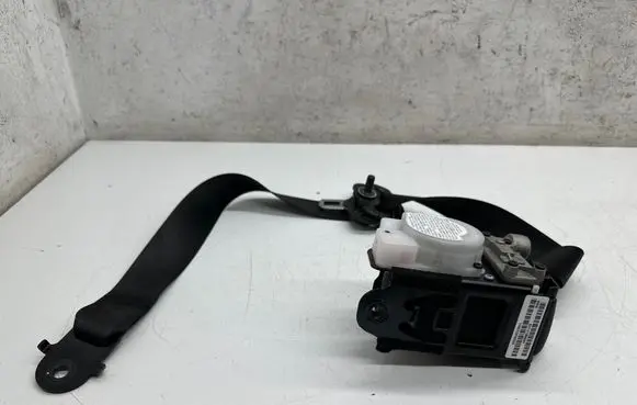 BMW X6 M Front seatbelt S2717196809Y 11B0733P02629