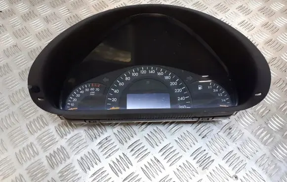 Mercedes-Benz C W203 Tachometer A2035407611