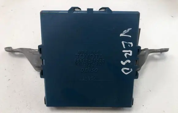 Toyota Corolla Verso E121 Other control units/modules 896180F020
