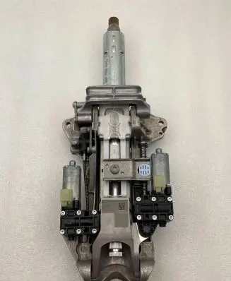 Steering wheel axle set