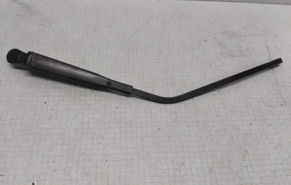 Opel Agila A Rear wiper blade arm 3882083E00 09204195