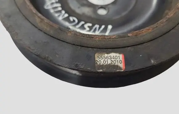 Opel Insignia A Crankshaft pulley 55563401