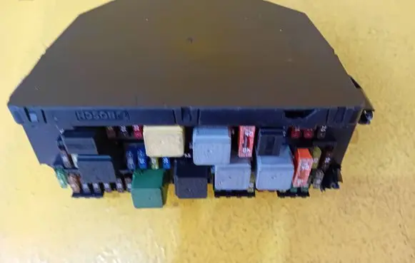 Mercedes-Benz E W212 Fuse box set A2129006924