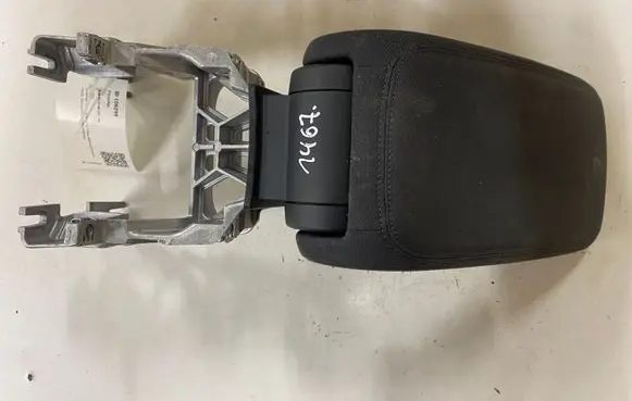 Audi A3 S3 8V Armrest AC46000 8V0864283
