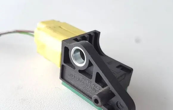 Volkswagen Tiguan Airbag deployment crash/impact sensor 5N0959351B