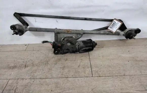 Chrysler Voyager Front wiper linkage and motor