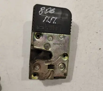 Peugeot 806 Front door lock
