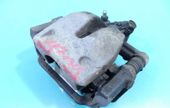 Toyota Sienna XL30 III Rear brake caliper IMPRK1257130