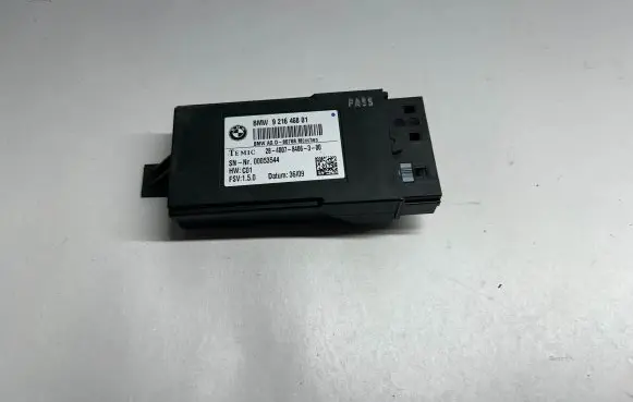 BMW 5 GT F07 Seat heating relay 9216468 921646801
