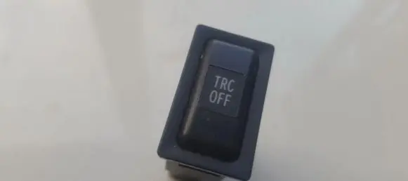 Traction control (ASR) switch