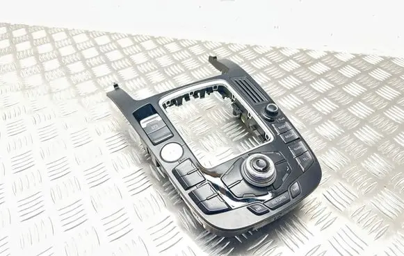 Audi A5 8T 8F Head unit multimedia control 8T0919609G 000929702 900252900001