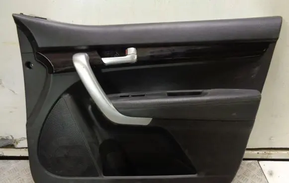 KIA Sorento Front door card panel trim 823202P000