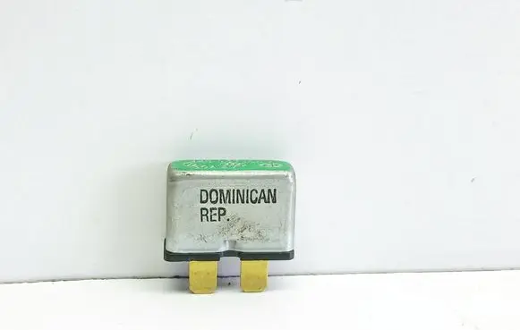 Volkswagen PASSAT B5 Other relay 443937105A