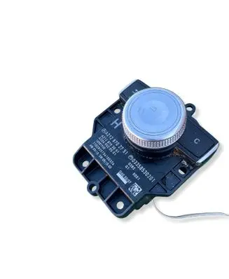 Mercedes-Benz E W212 Head unit multimedia control A2128702751 03358530201 A2128703051