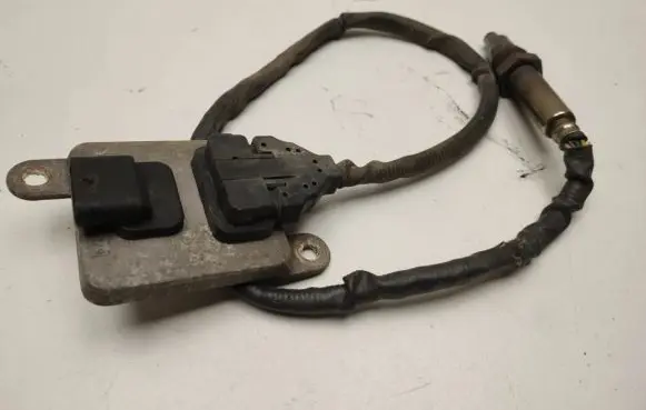 Mercedes-Benz C W205 Lambda probe sensor A0009059703