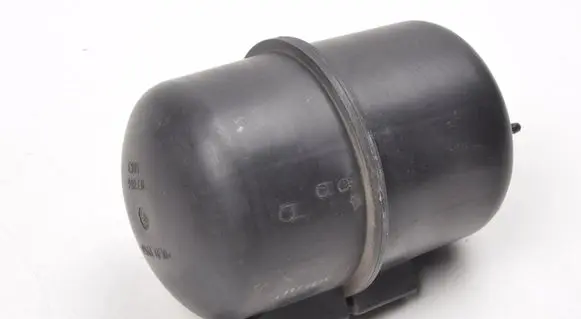 Maserati Quattroporte Vacuum air tank