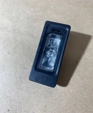 Volkswagen Tiguan Number plate light 5NA943021