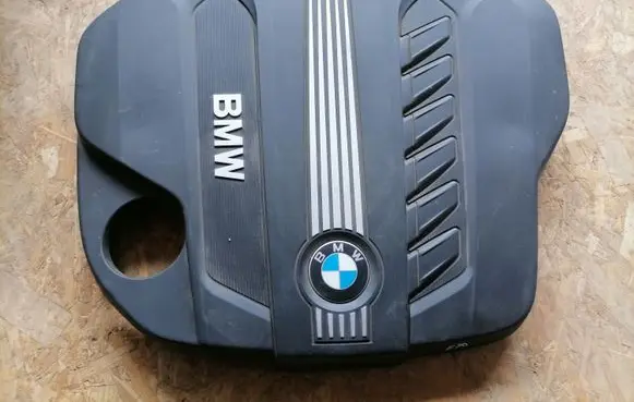 BMW X5 E70 Engine cover (trim) 7811025 7812063