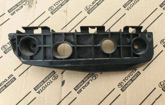 Toyota Verso Front bumper mounting bracket 525350F020