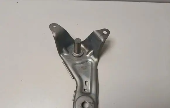 BMW XM Battery bracket 8841432