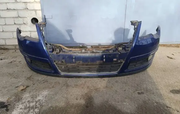 Volkswagen PASSAT B6 Front bumper 3C0807221