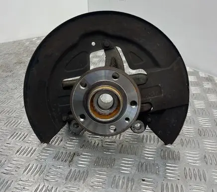 Volvo V60 Front wheel hub