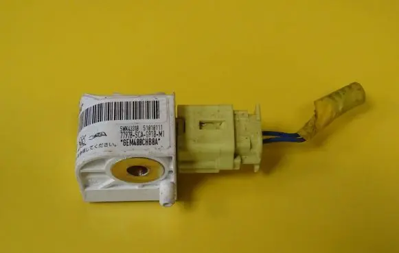Honda Civic Airbag deployment crash/impact sensor 77970-SCA-G910-M1