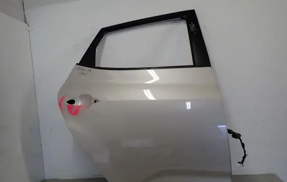 KIA Venga Rear door
