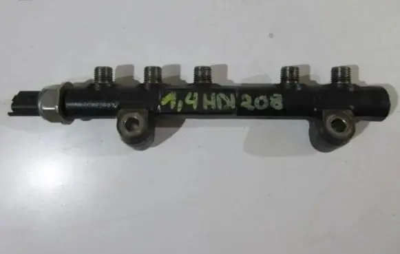 Peugeot 208 Fuel main line pipe 9670076780