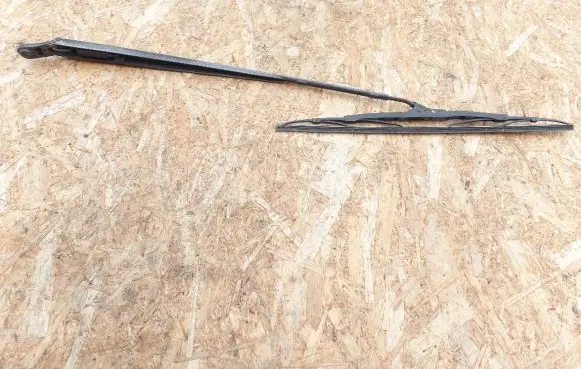 Renault Laguna II Front wiper blade arm