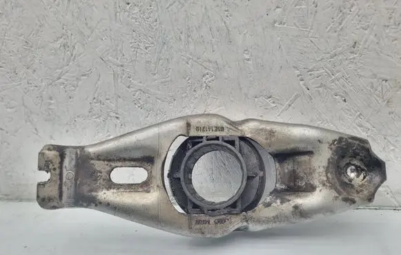 Audi A4 S4 B6 8E 8H Clutch release arm fork 01E141719