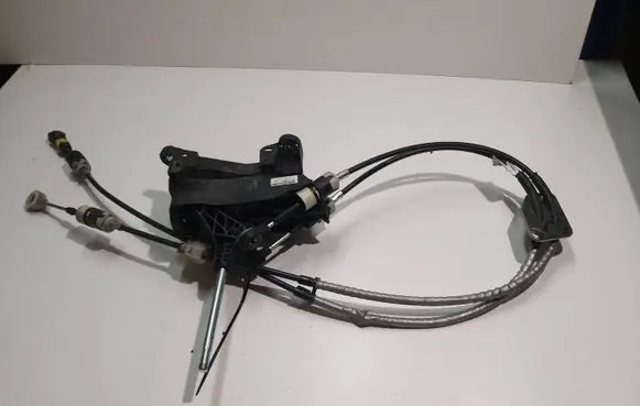 Ford Fiesta Gear shift cable bracket C1BB7C453AKB C1BR7C453AKB
