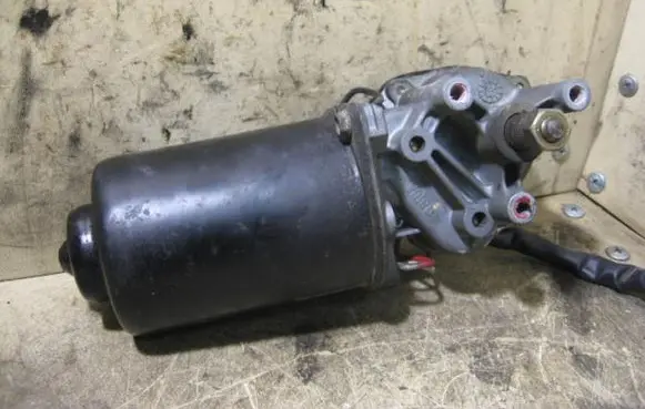 Renault Laguna I Wiper motor VALEO53546402