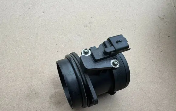 Citroen C5 Mass air flow meter 9681917980