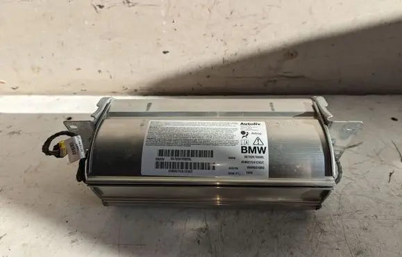 BMW 5 E60 E61 Passenger airbag 39703970809L