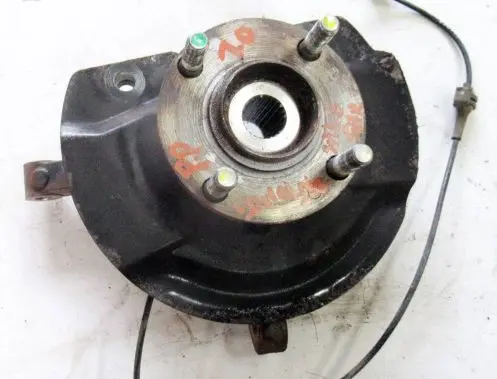 Mitsubishi Space Star Front wheel hub spindle knuckle